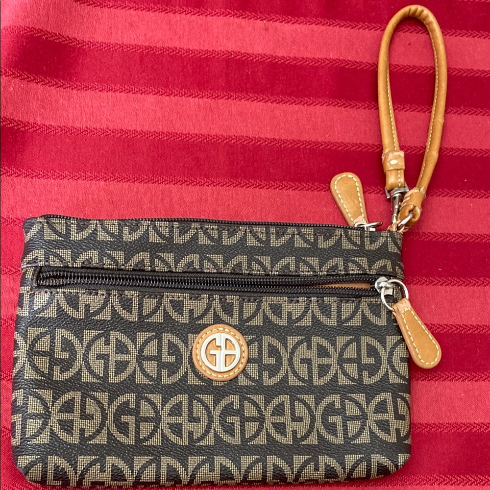 GIANI BERNINI Brown and Tan Wristlet with Logo Pattern